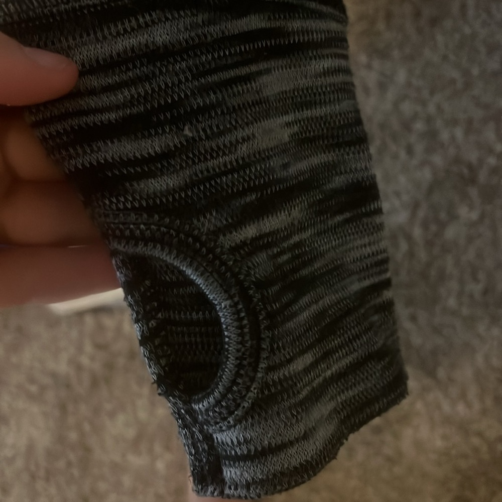 Columbia Pullover - image 5